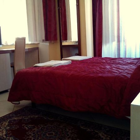 Hotel Conte Ruggero Serra San Bruno Room photo
